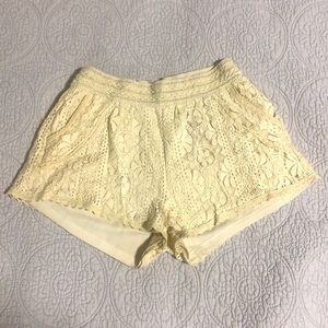 Cream lace shorts
